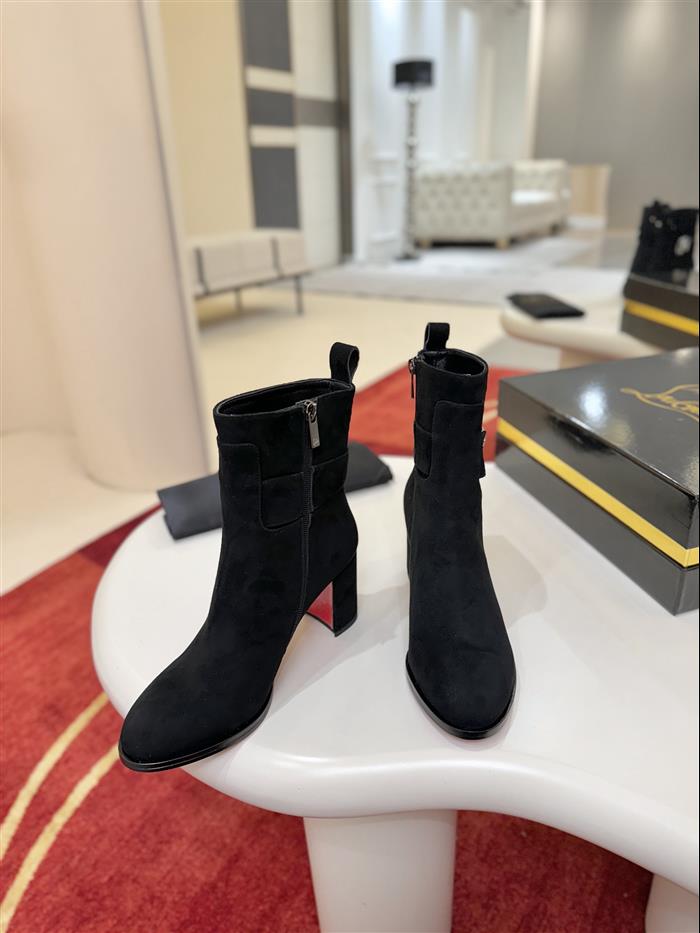 2025112818913786 390